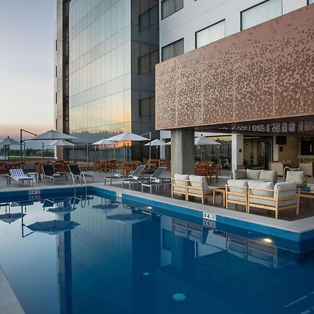 Doubletree By Hilton Celaya Celaya  Bagian luar foto