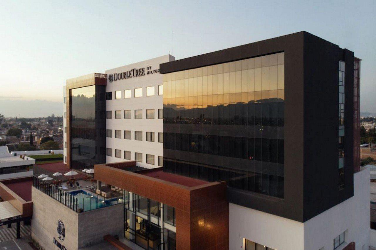 Doubletree By Hilton Celaya Celaya  Bagian luar foto