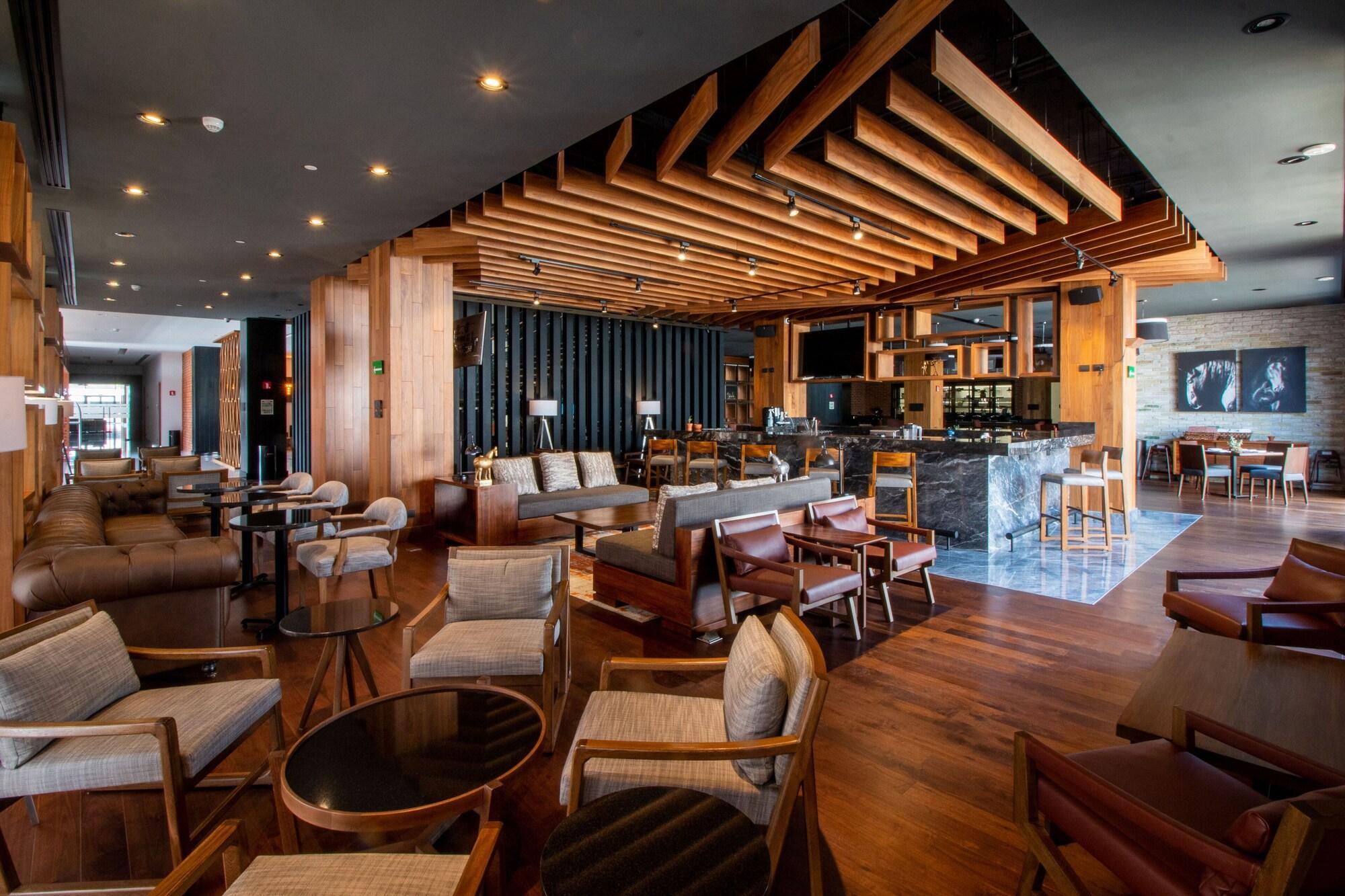 Doubletree By Hilton Celaya Celaya  Bagian luar foto