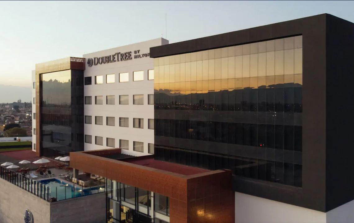 Doubletree By Hilton Celaya Celaya  Bagian luar foto
