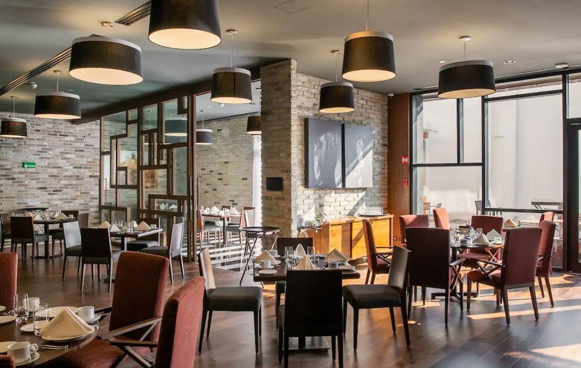 Doubletree By Hilton Celaya Celaya  Bagian luar foto